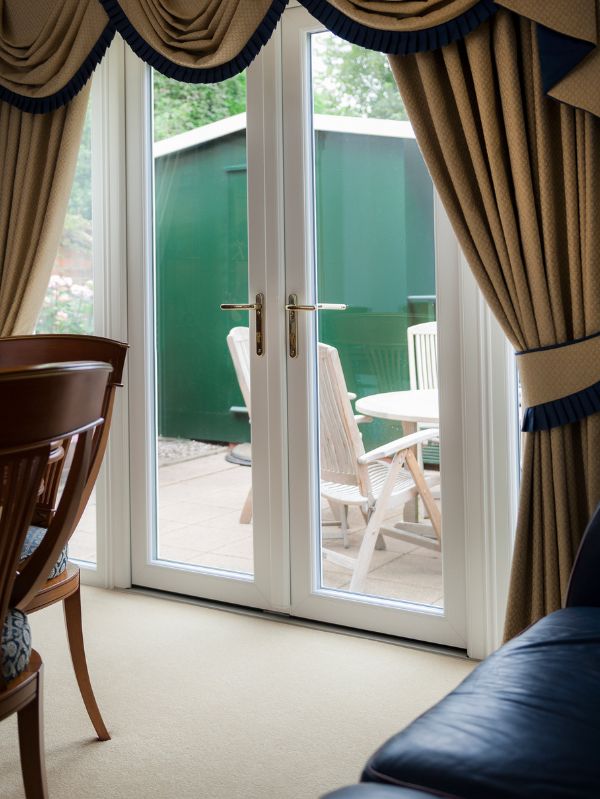 Deceuninck French - Key details